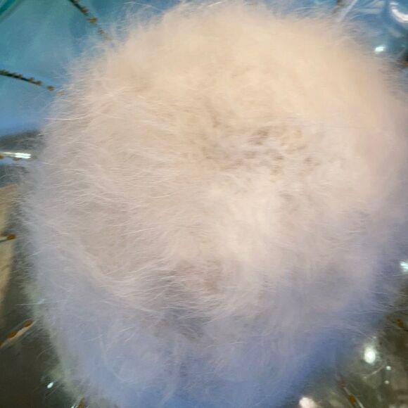 HAND CRAFTED New Fur Ivory White Cream Tone Nuetral Hand Knit Cruelty Free Hat - Picture 13 of 16